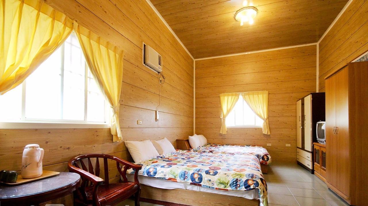 Bed and Breakfast Sun Moon Lake Wild Flower Юйчи Экстерьер фото